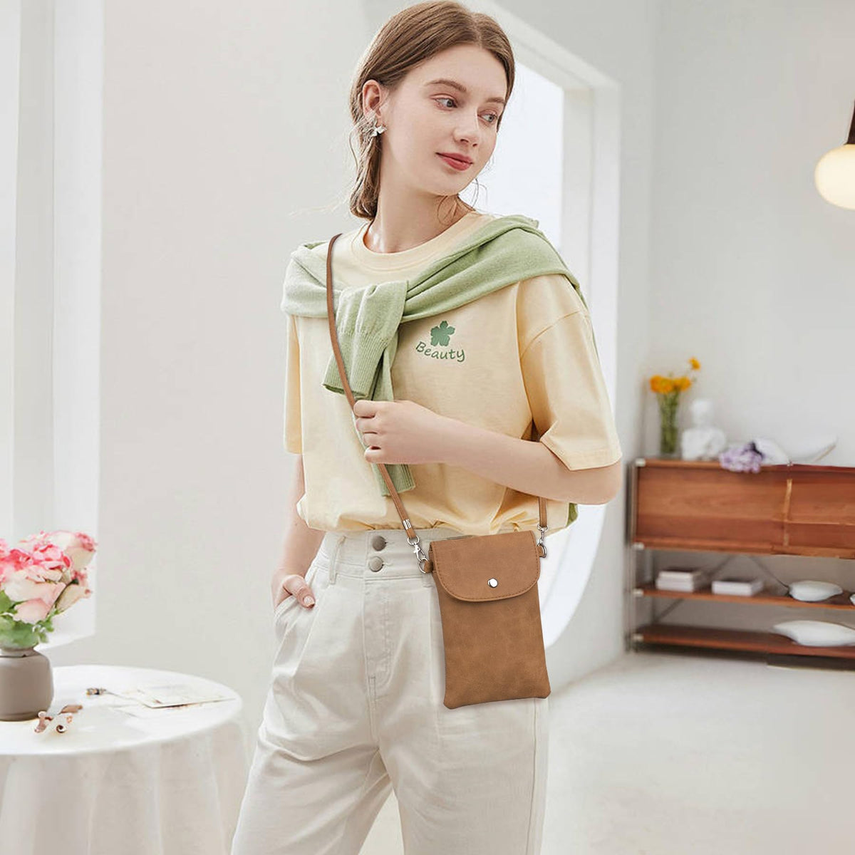 Small Leather Crossbody Bag with Adjustable Strap P51975